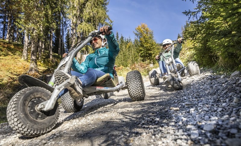 Mountaincart fahren in Flachau bei Sport am Jet