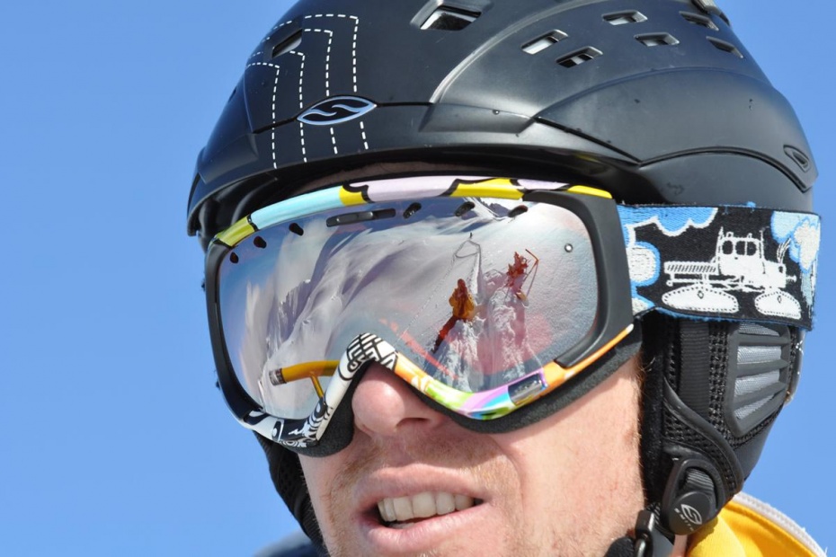 Our snowbike guides teach you how to snowbike